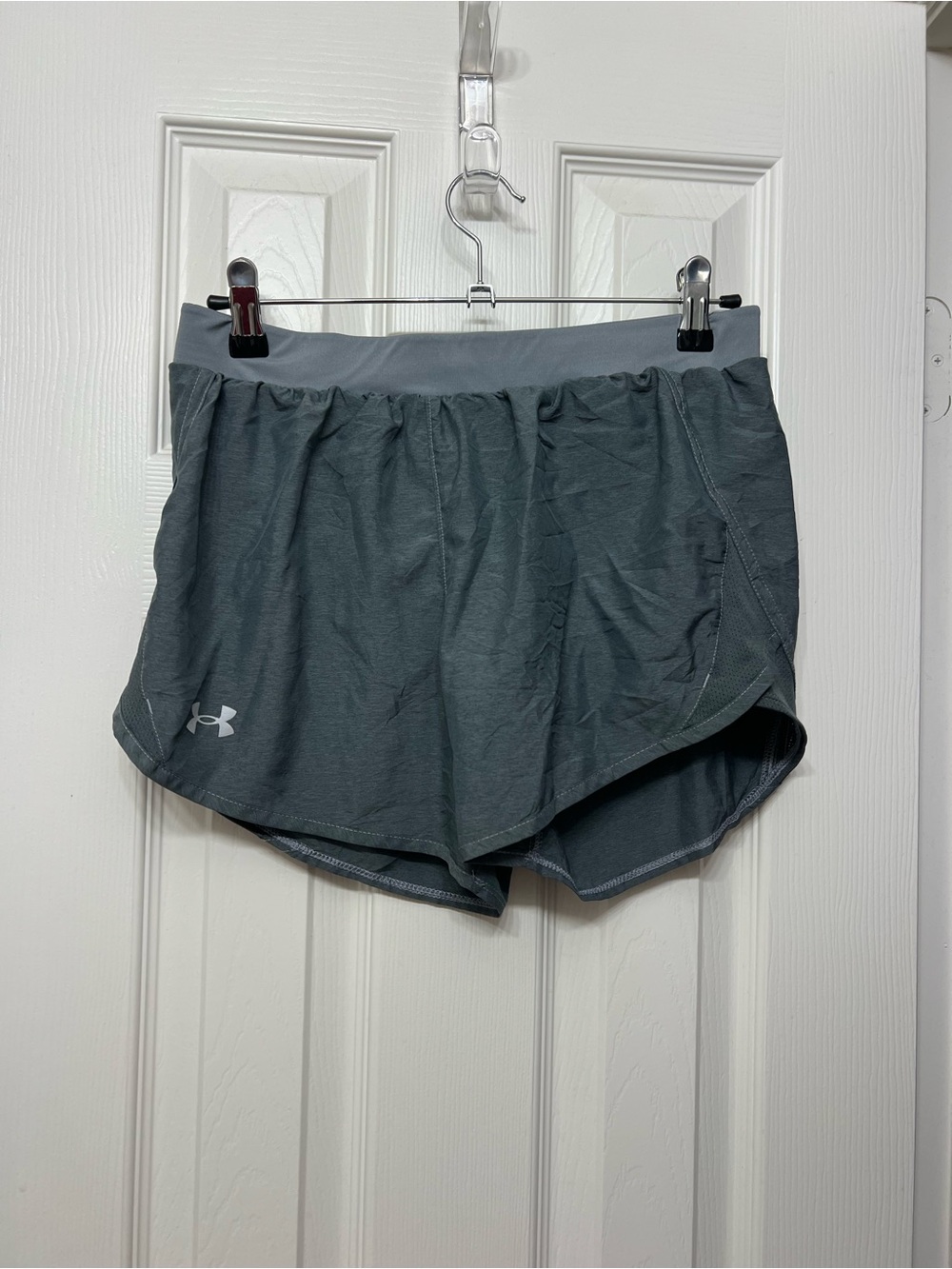 Under Armour Women's Dark Gray Athletic Shorts with Elastic Waistband